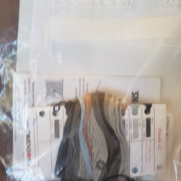 Circle of Wolves Creative Accents Counted Cross Stitch - Picture 4 of 4